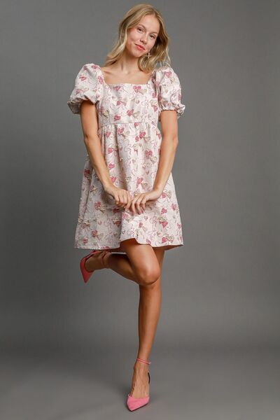 Umgee Herz-Jacquard-Minikleid mit eckigem Ausschnitt und Puffärmeln