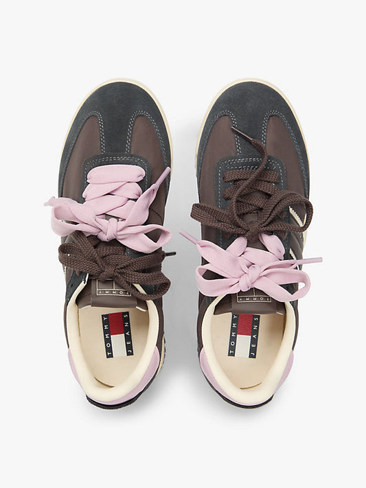 Low Profile Serrated Trainers