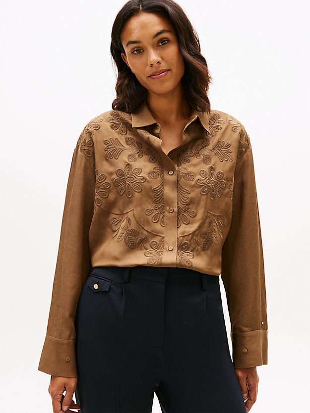 Floral Embroidery Oversized Fit Shirt WiLinen