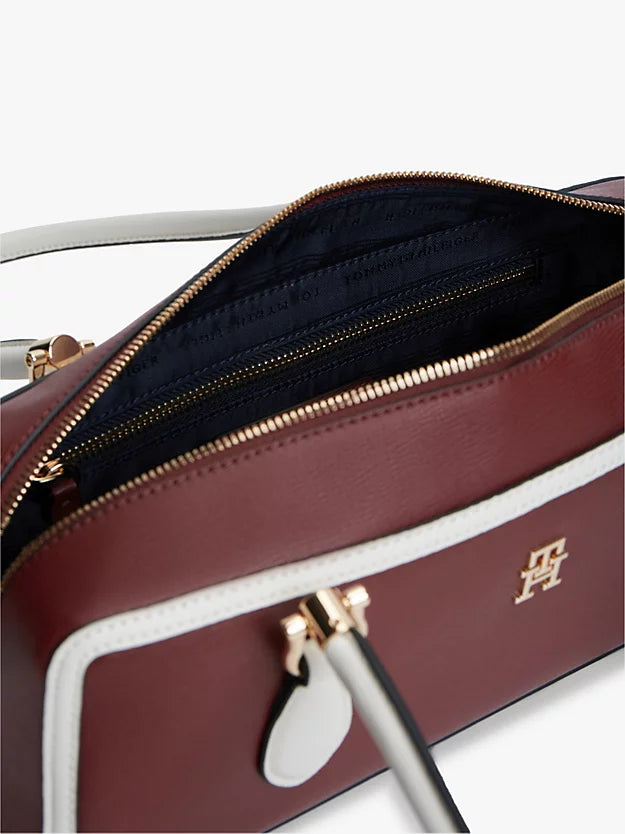Colour-Blocked Rectangular Shoulder Bag