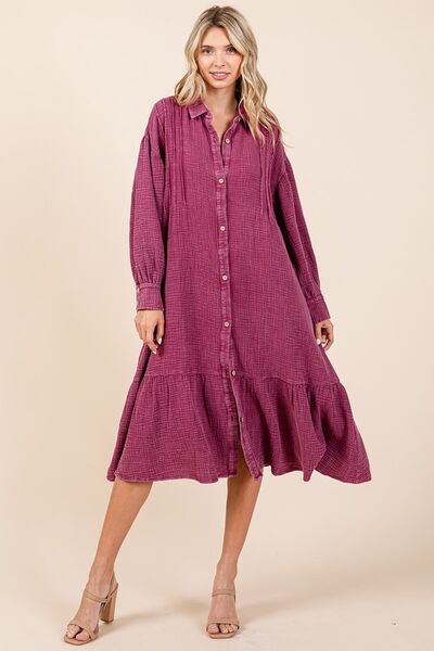 Midi-Hemdblusenkleid aus Baumwollgaze mit Mineralwaschung und Rüschen von Mittoshop