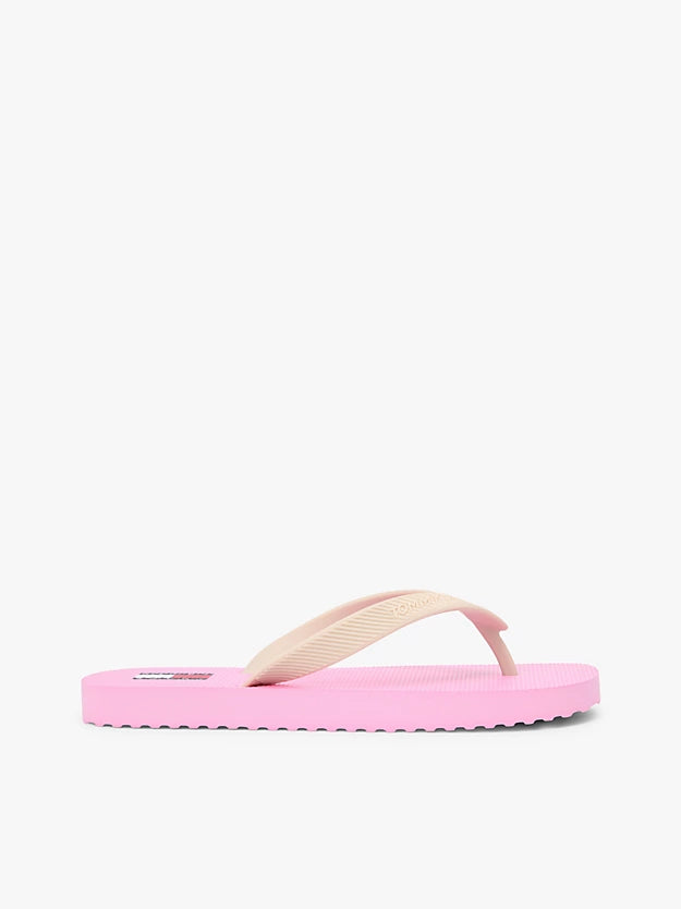 Fine Cleat Embossed Logo Flip-Flops