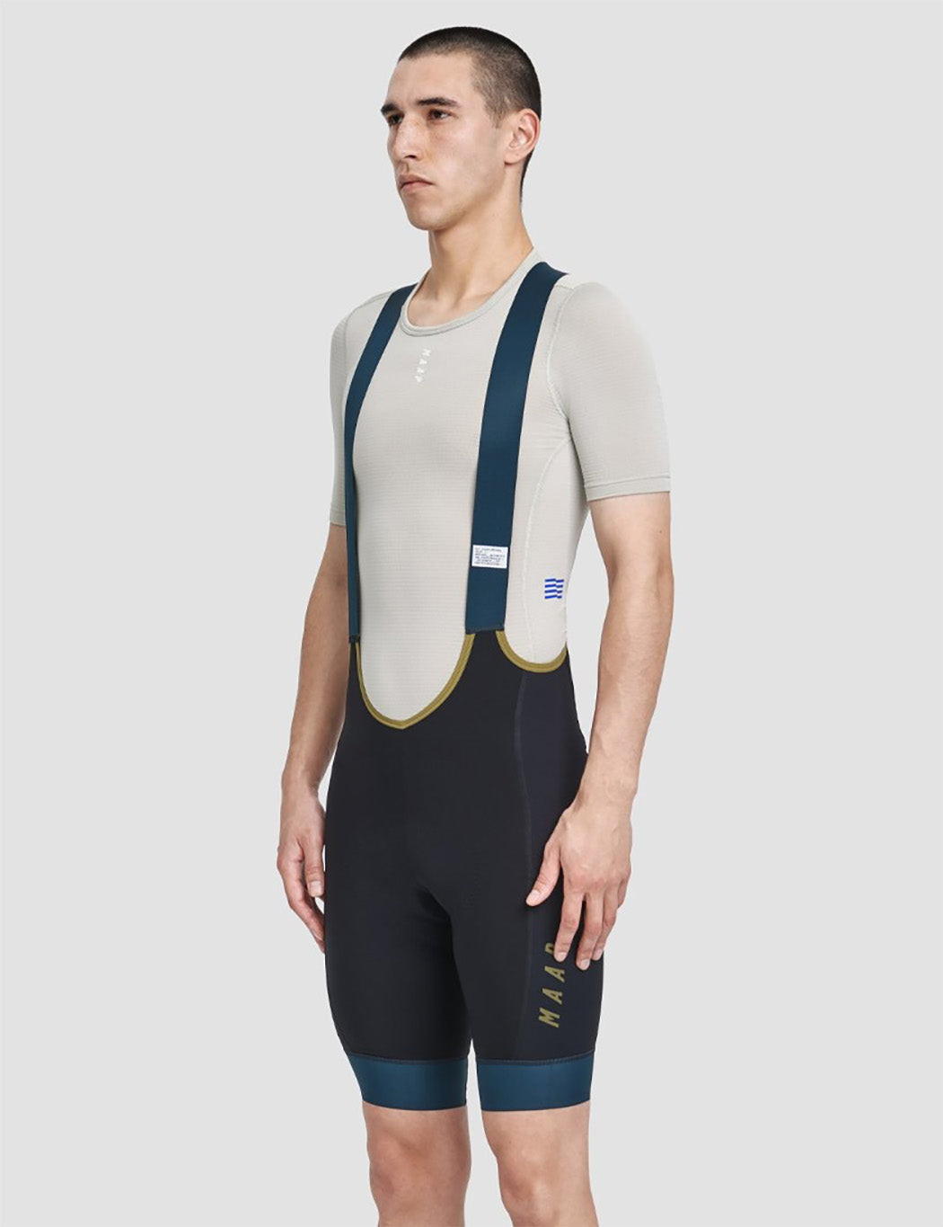 Alt_Road Cargo Bib Shorts - Black