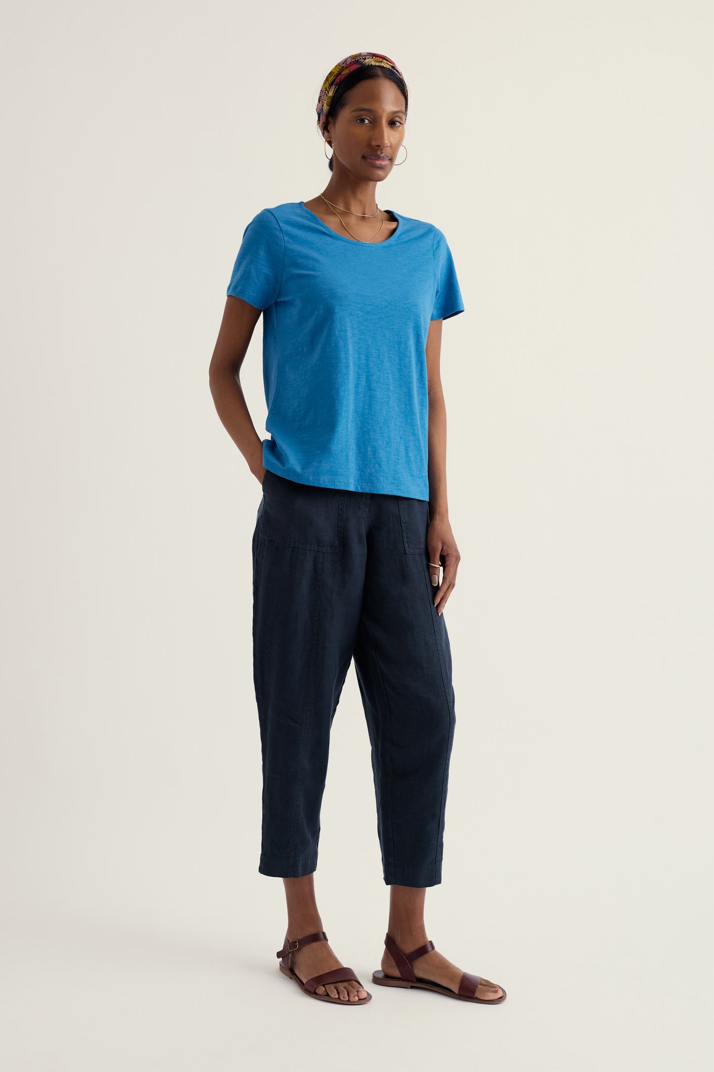 Saltings Tapered Linen Cropped Trousers