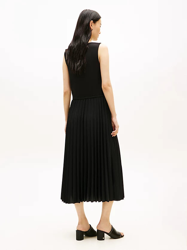Pleated Sleeveless Slim Midi Dress